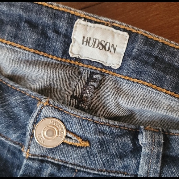 Hudson Distressed Crop Jeans - Picture 6 of 6